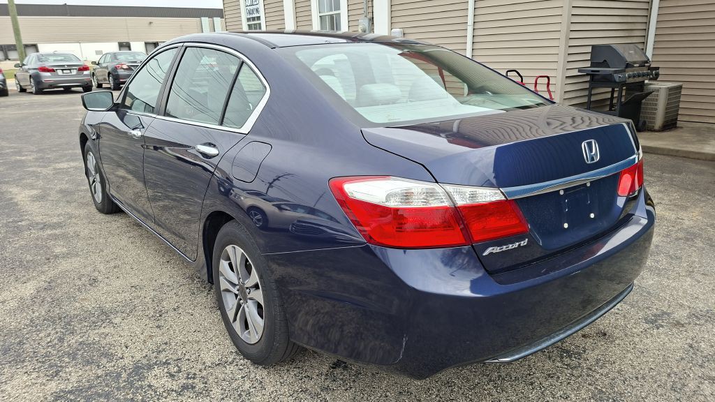 2013 Honda Accord Image 2