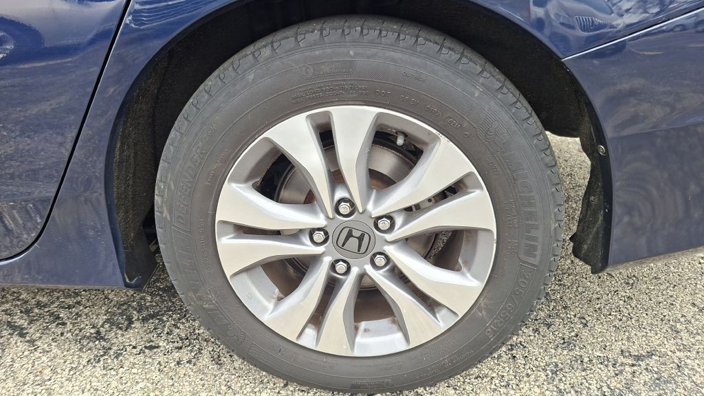 2013 Honda Accord Image 4