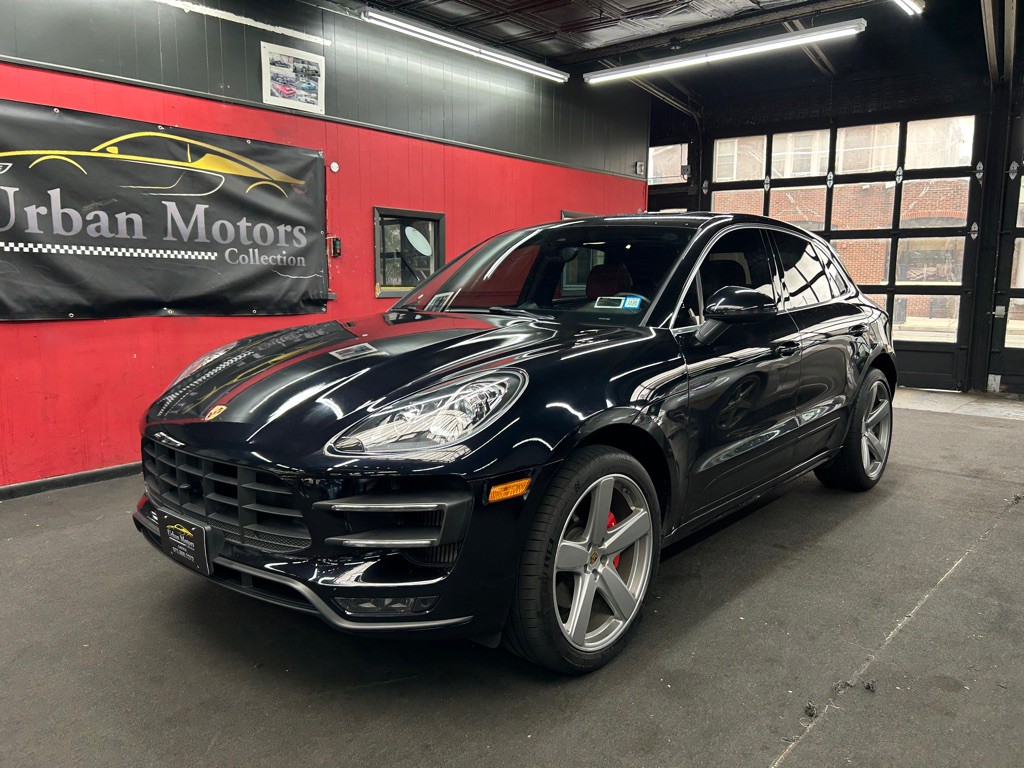 2015 Porsche Macan Image 2