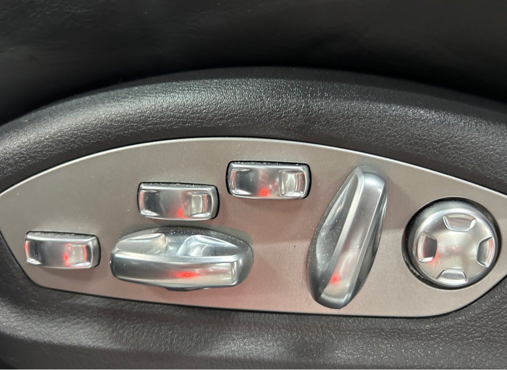 2015 Porsche Macan Image 19