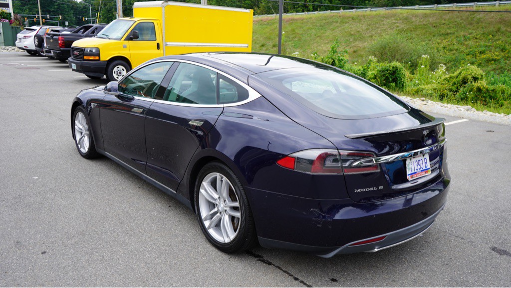 2013 Tesla Model S Image 3