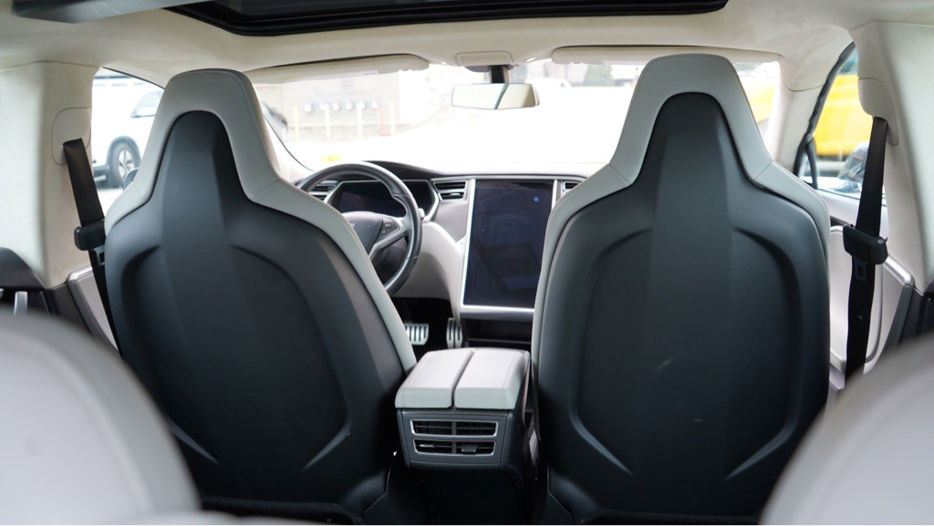 2013 Tesla Model S Image 26
