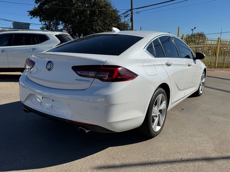2018 Buick Regal Image 5