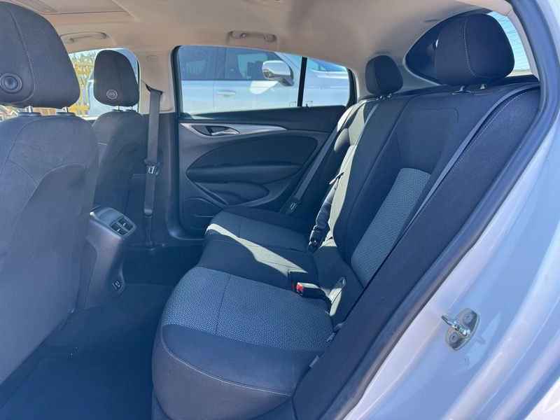 2018 Buick Regal Image 9