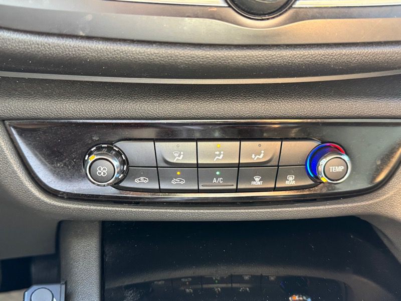 2018 Buick Regal Image 12
