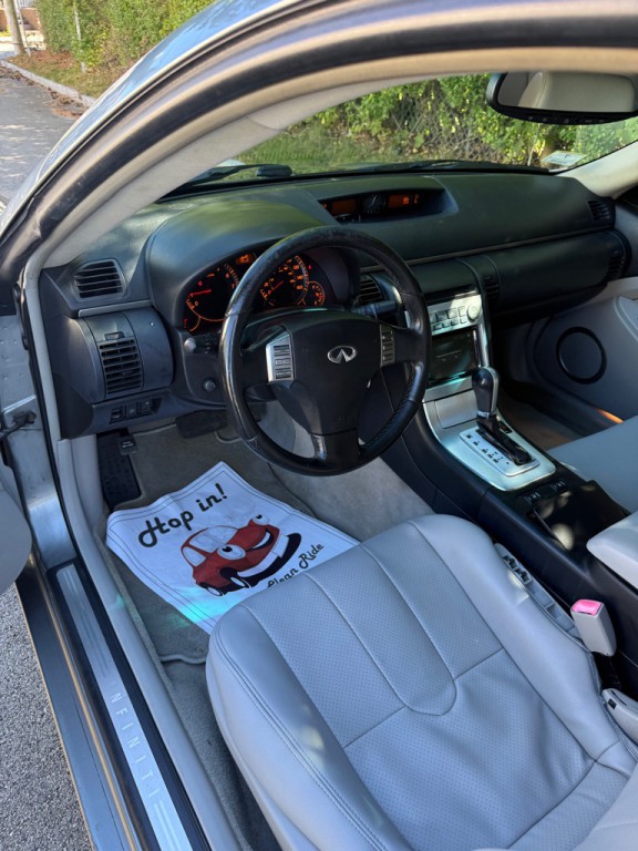 2005 INFINITI G35 Image 6