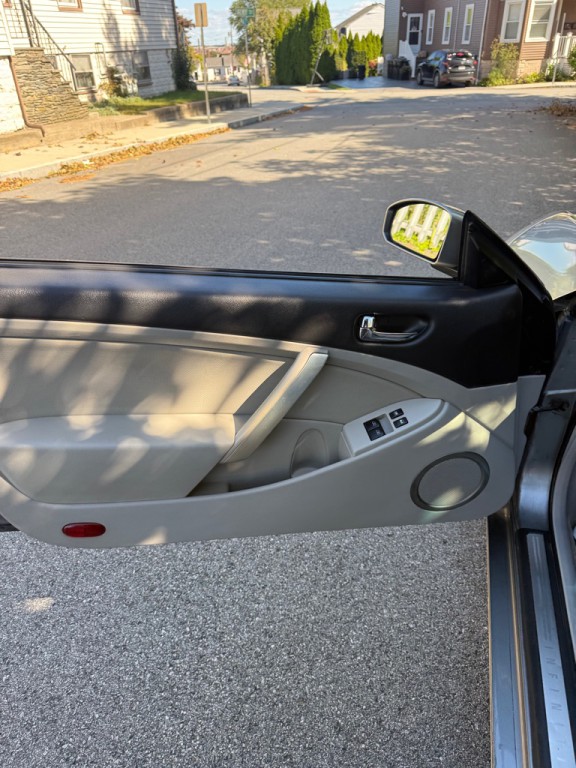 2005 INFINITI G35 Image 7