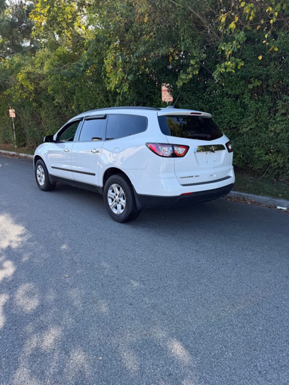 2017 Chevrolet Traverse Image 4