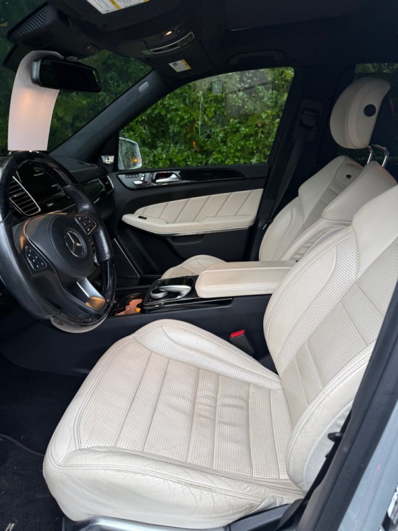 2017 Mercedes-Benz GLS-Class Image 8