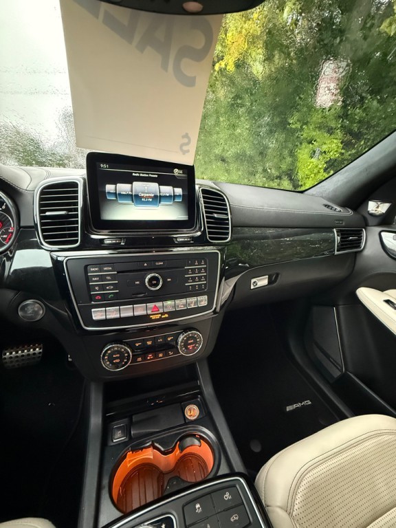 2017 Mercedes-Benz GLS-Class Image 12