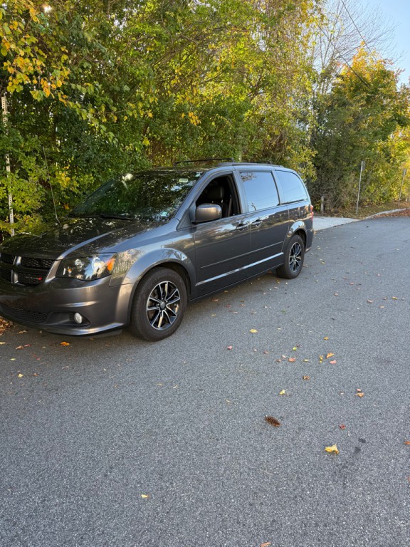 2016 Dodge Grand Caravan Image 2