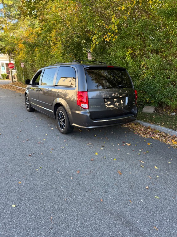 2016 Dodge Grand Caravan Image 4