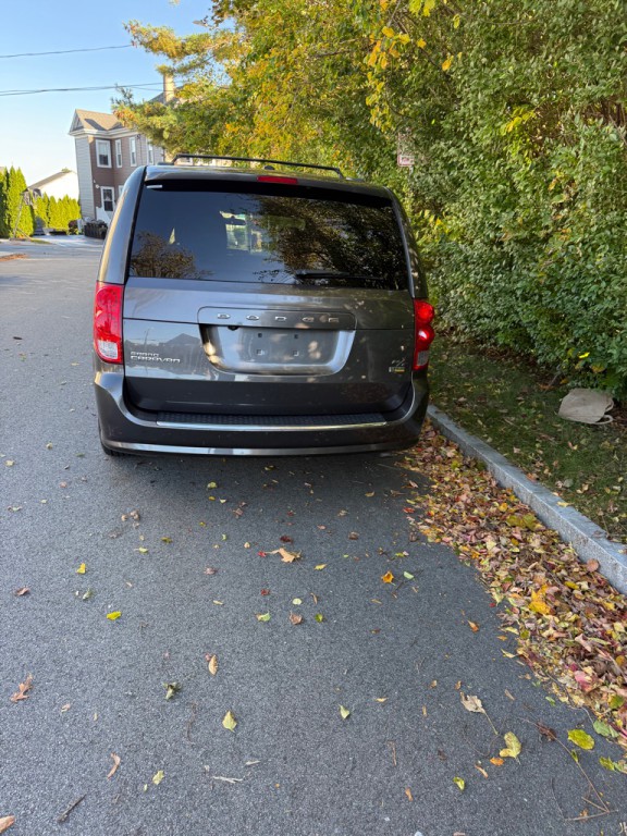2016 Dodge Grand Caravan Image 5