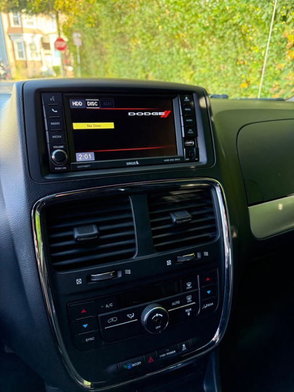 2016 Dodge Grand Caravan Image 11