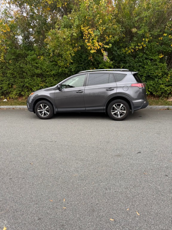 2018 Toyota Rav4 Image 3