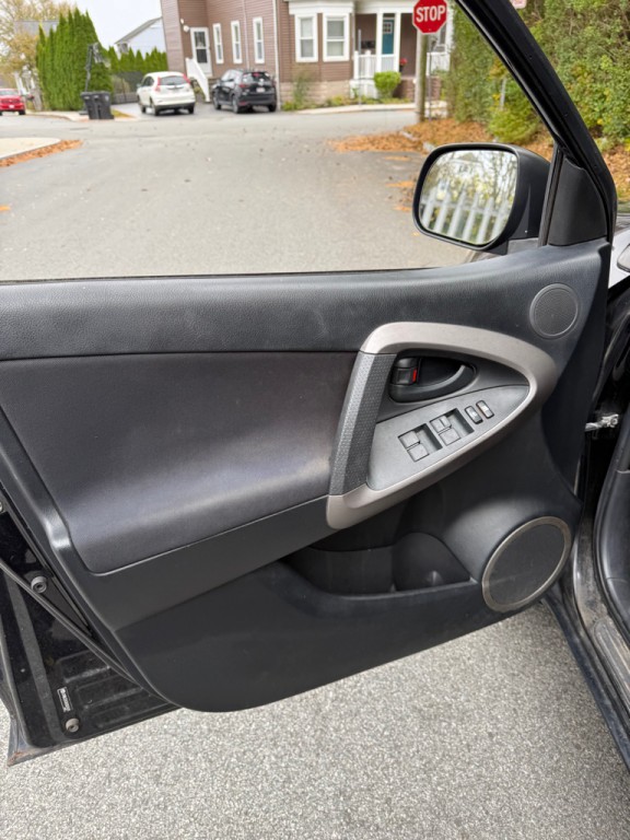 2006 Toyota Rav4 Image 9