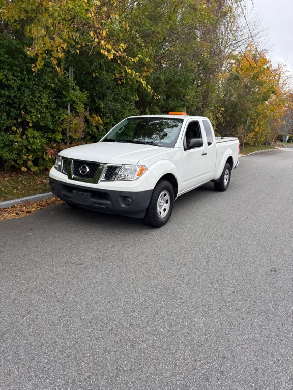 2016 Nissan Frontier Image 1