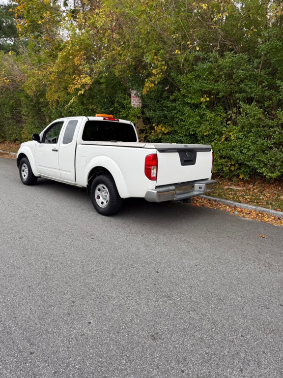 2016 Nissan Frontier Image 4