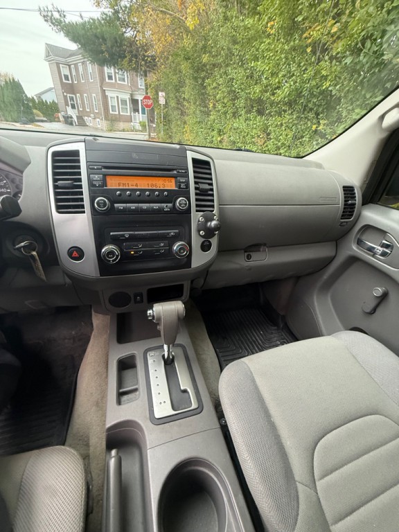 2016 Nissan Frontier Image 14