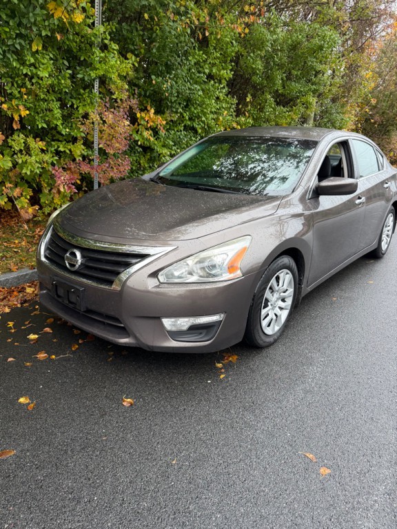 2014 Nissan Altima Image 1