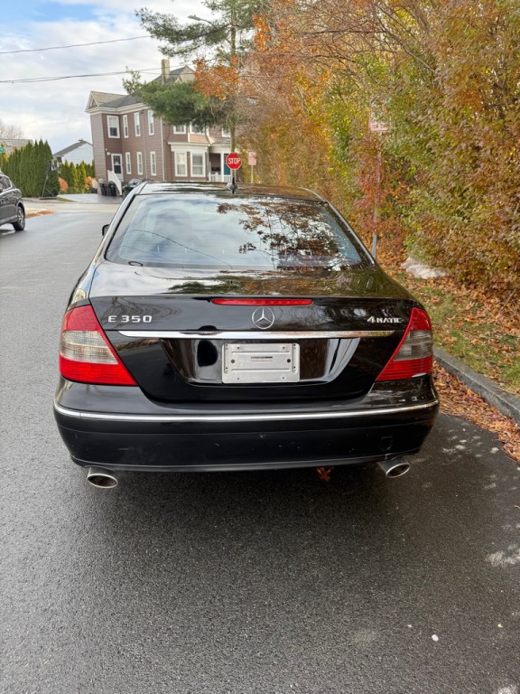 2008 Mercedes-Benz E-Class Image 4