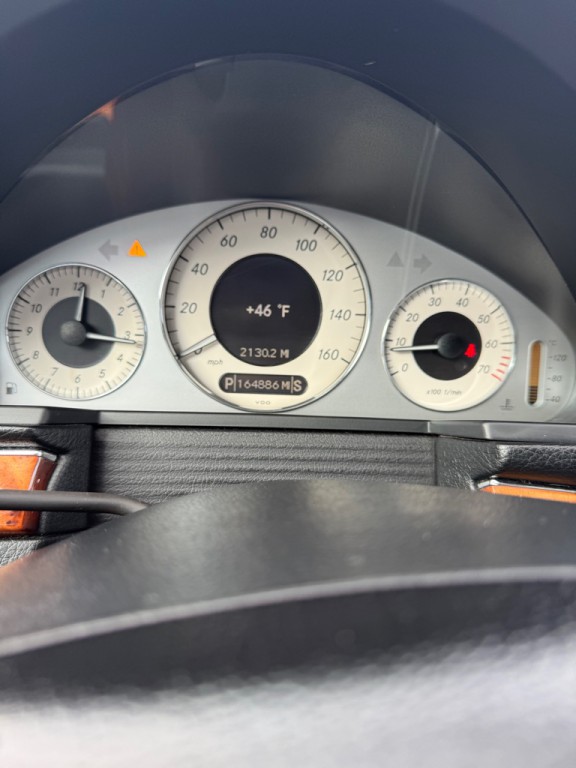 2008 Mercedes-Benz E-Class Image 8