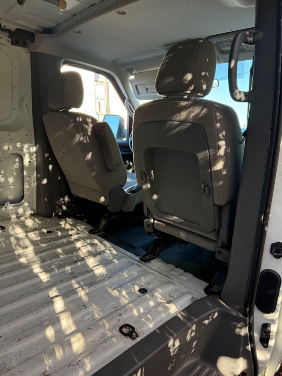 2015 Nissan NV Image 6