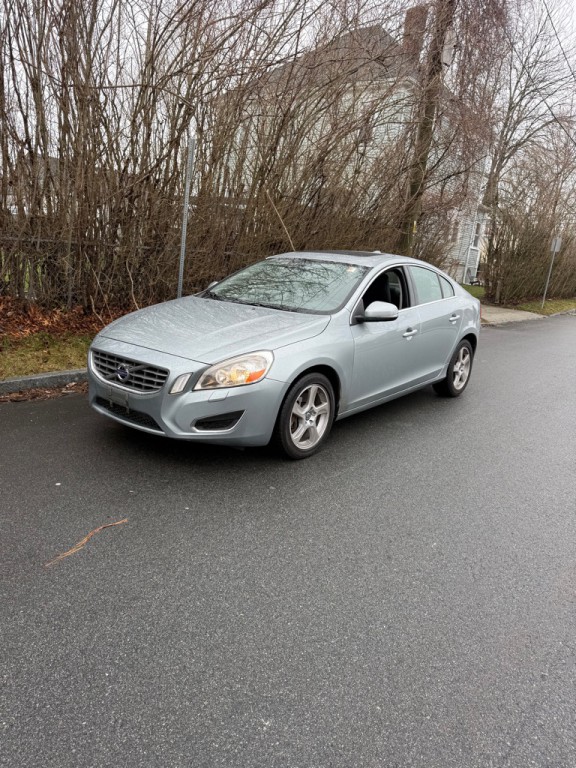 2013 Volvo S60 Image 1