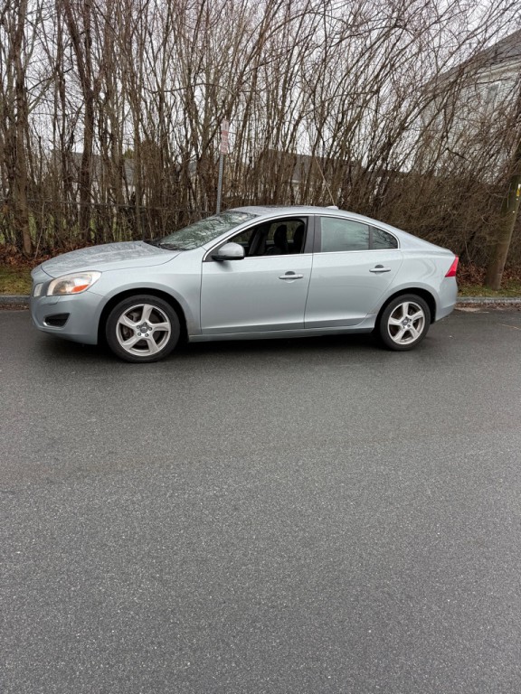 2013 Volvo S60 Image 2
