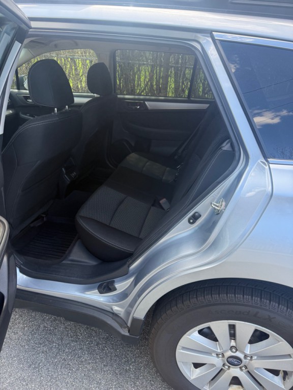 2019 Subaru Outback Image 6