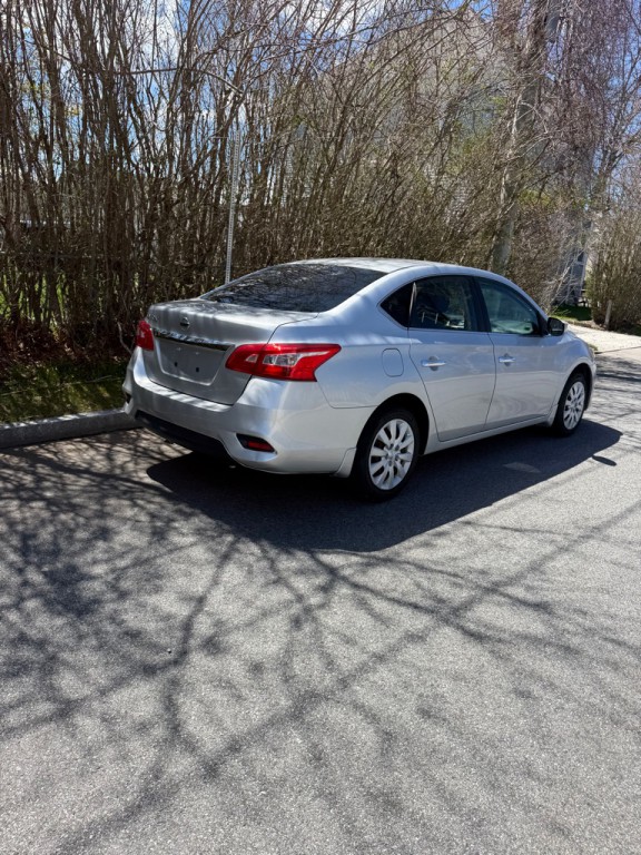 2017 Nissan Sentra Image 3