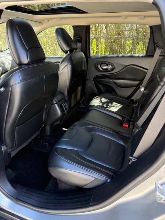 2015 Jeep Cherokee Image 6