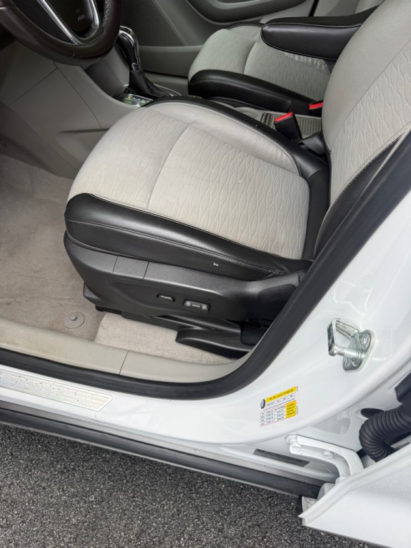 2016 Buick Enclave Image 8