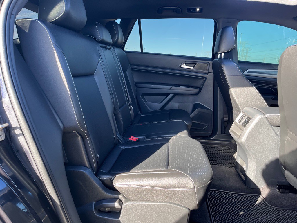 2020 Volkswagen Atlas Cross Sport Image 19