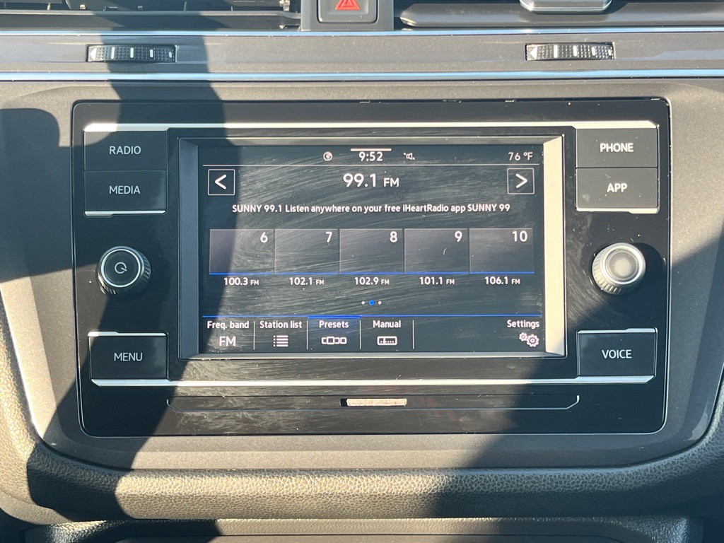 2021 Volkswagen Tiguan Image 23