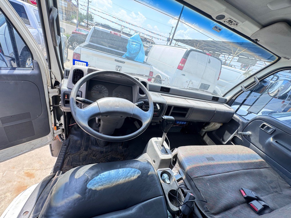 2000 Nissan Ud1400 Image 6