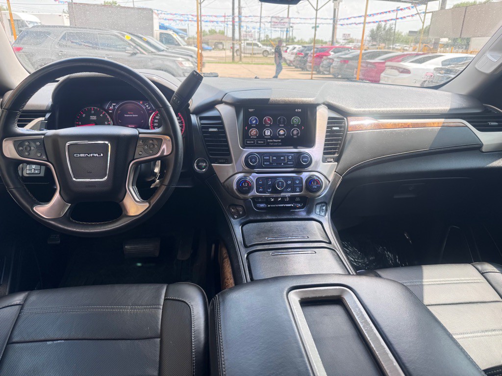 2015 GMC Yukon Image 4