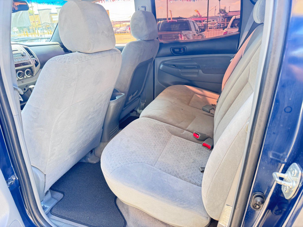 2005 Toyota Tacoma Image 3