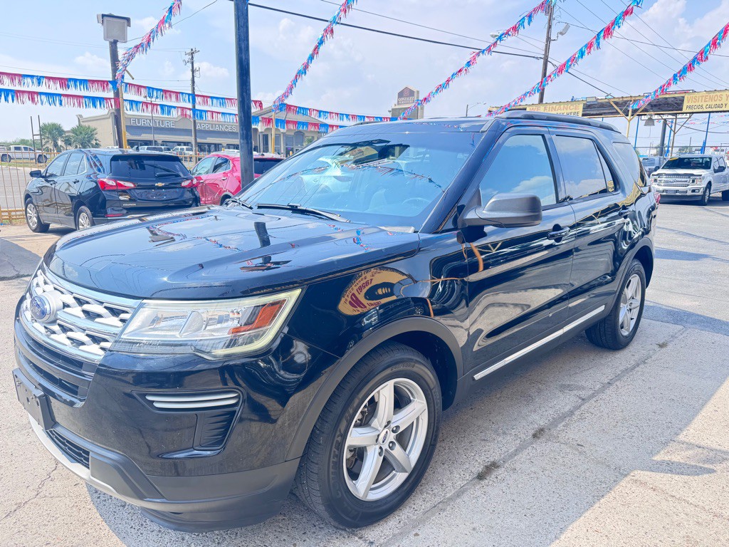 2018 Ford Explorer Image 1