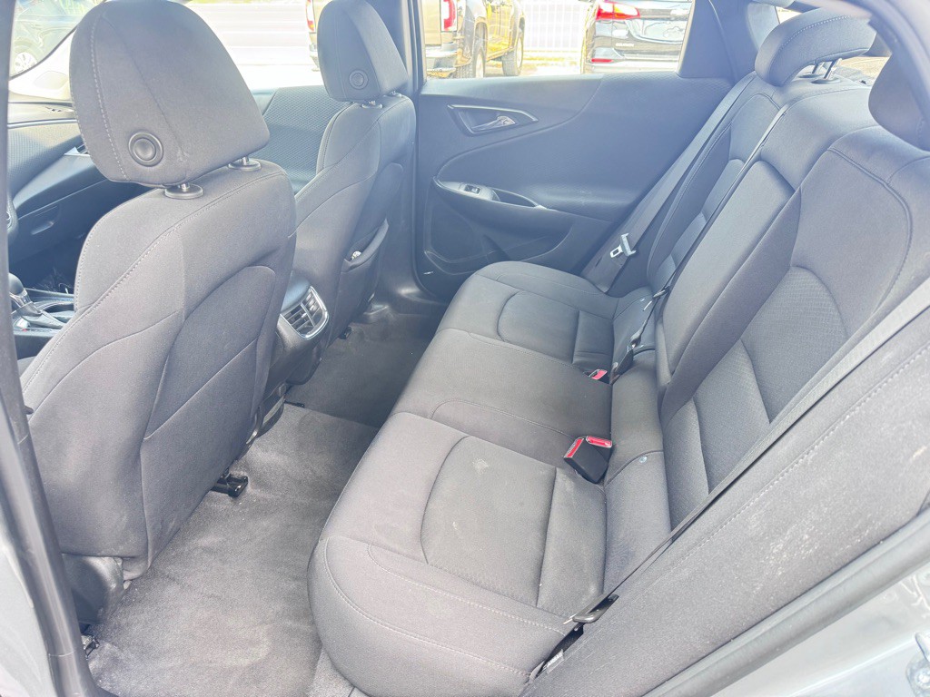 2023 Chevrolet Malibu Image 3