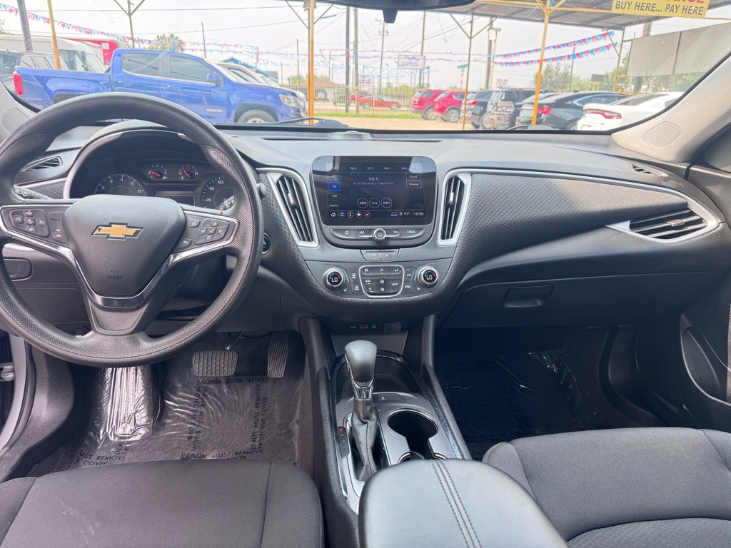 2023 Chevrolet Malibu Image 4