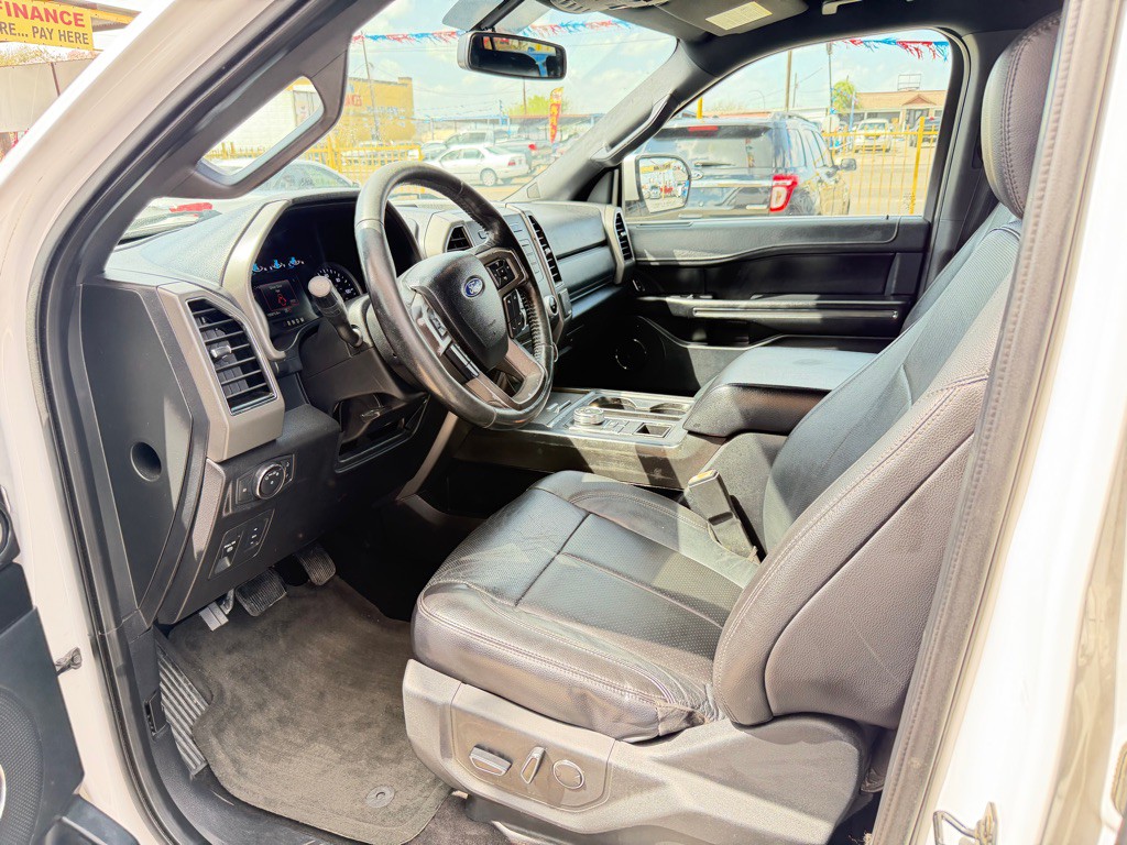 2018 Ford Expedition Image 2