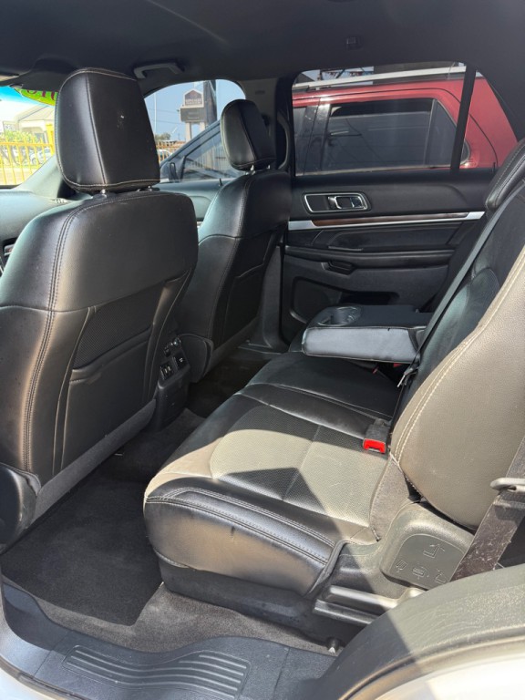 2018 Ford Explorer Image 3