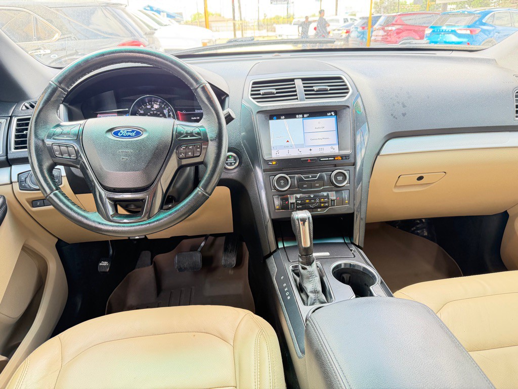 2017 Ford Explorer Image 4