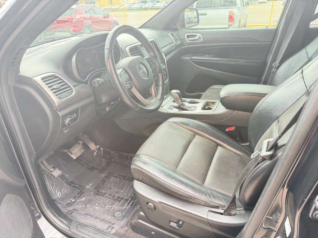 2018 Jeep Grand Cherokee Image 2