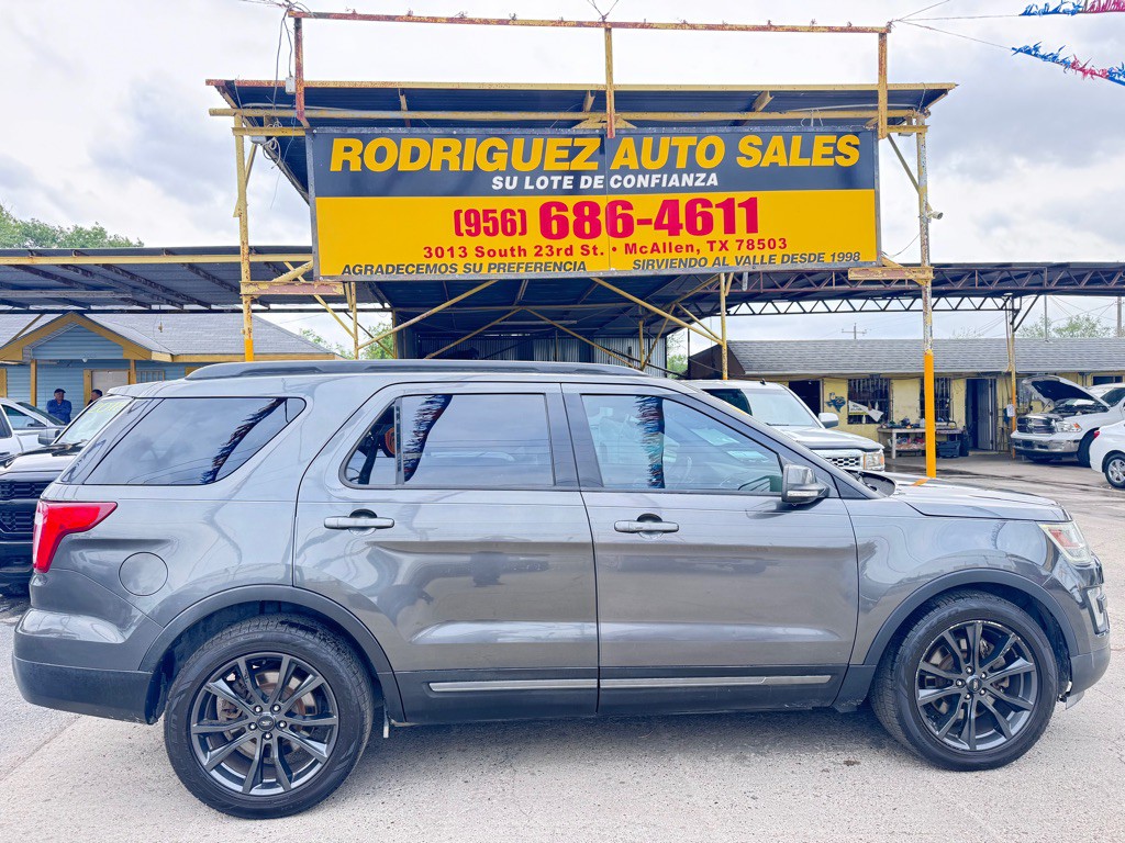 2017 Ford Explorer Image 7