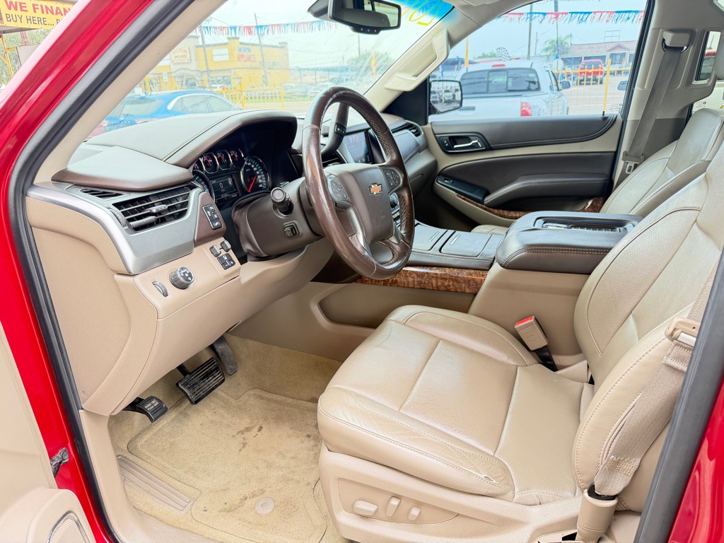 2015 Chevrolet Tahoe Image 2