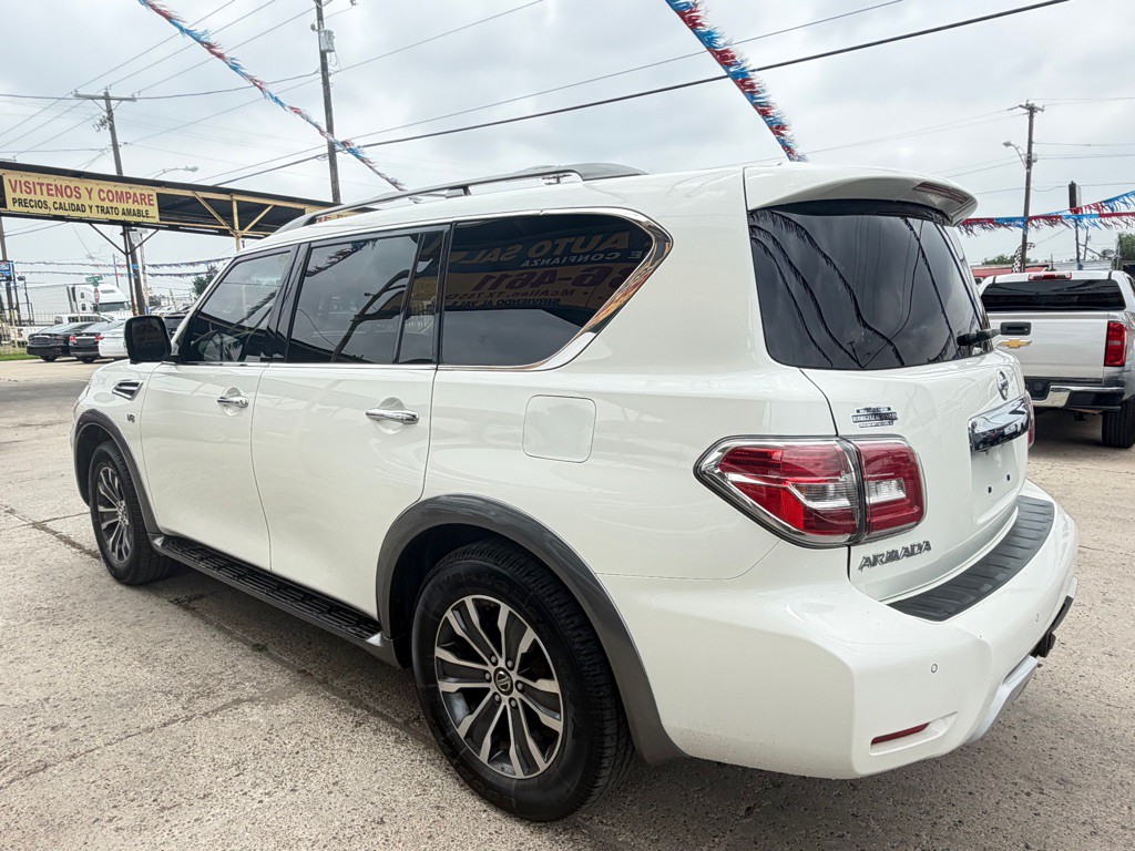 2017 Nissan Armada Image 5