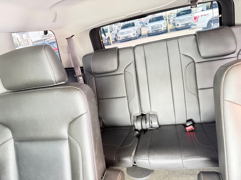 2016 Chevrolet Tahoe Image 4