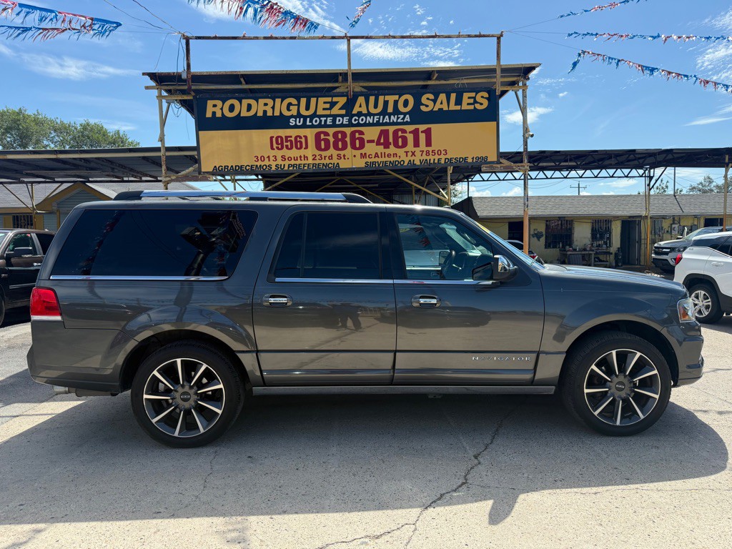 2016 Lincoln Navigator Image 6